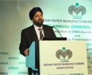 Mr-Amarjeet-Singh-Partner-Tax-KPMG-making-keynote-presentation